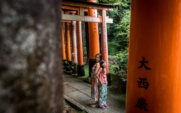 Fushimi Inari Shrine Guide: Tips for Beating the Crowds